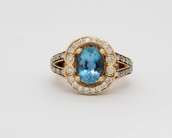 Estate 18KY 210 Ct Aquamarine And 133 Cttw Champagne Diamond Ring FULLERS PURCHASE FROM PUBLIC Rings