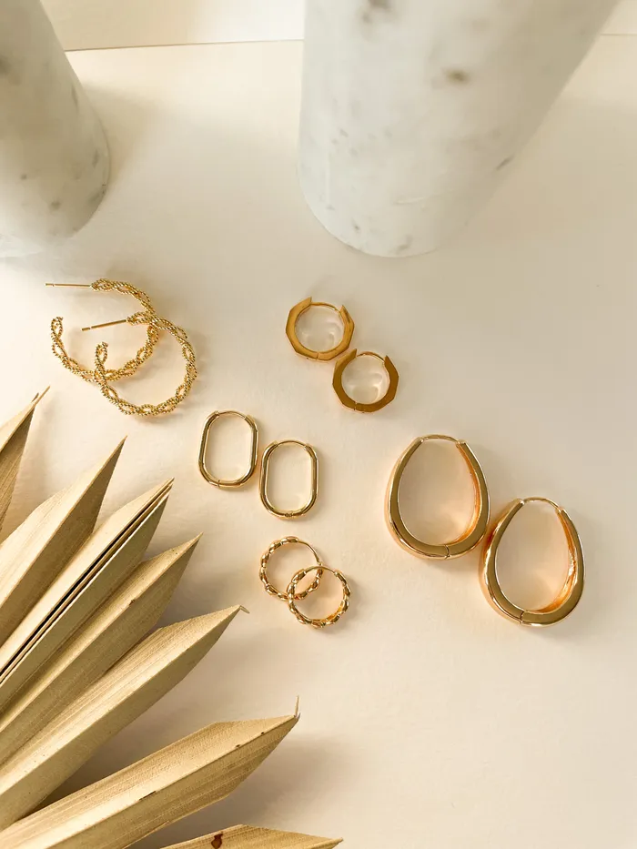 The Minne Design Co Earrings Scalloped Gold Hoop