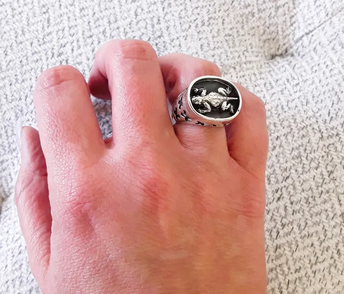dian malouf jewelry made in the usa Rings rs7370 Sterling Silver Horn Toad Ring With Xx Sides dian malouf jewelry made in the usa Rings rs7370 Sterling Silver Horn Toad Ring With Xx Sides