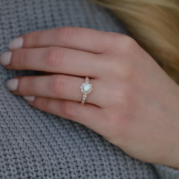 Maple Leaf Diamonds Rings 14kt Rose Gold 089cttw Canadian Halo Diamond Engagement Ring