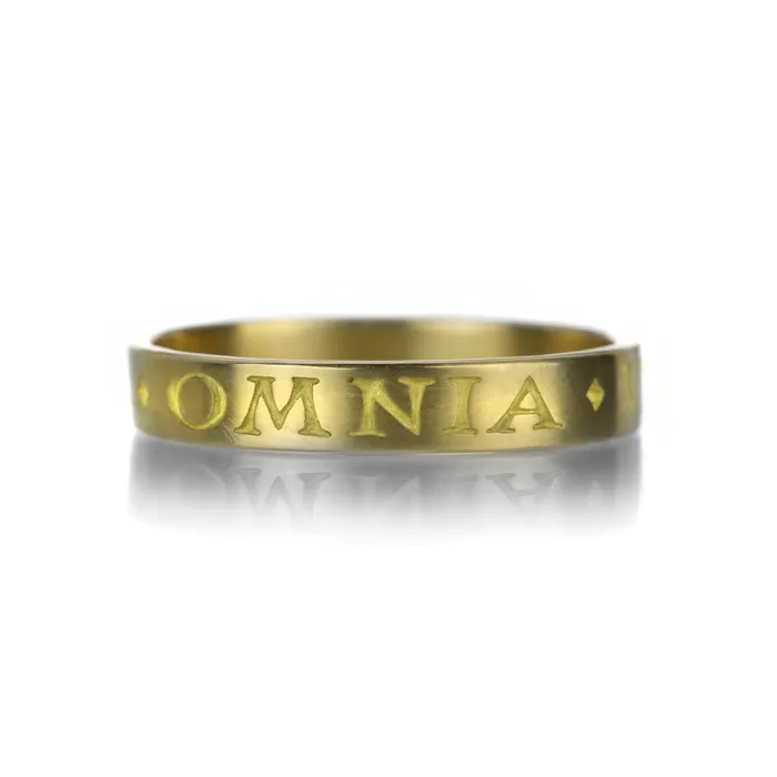 Rings Gabriella Kiss 18k Yellow Gold Omnia Vincit Amor Band