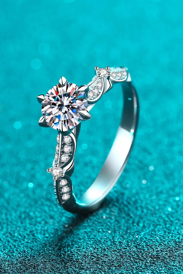 Trendsi 925 Sterling Silver Inlaid Moissanite 6Prong Ring Rings